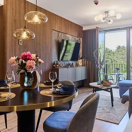 Golden Hour Apartments- Loft H 214 アパート *