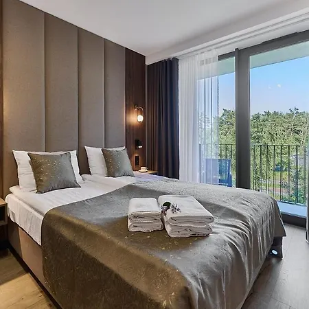 Golden Hour Apartments- Loft H 214 シフィノウイシチェ