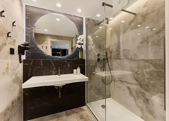 Διαμέρισμα Golden Hour Apartments- Loft H 214 *