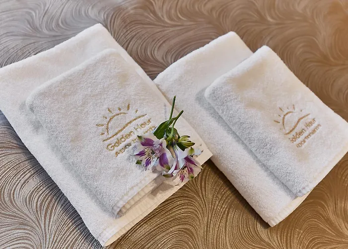 Golden Hour Apartments- Loft H 214